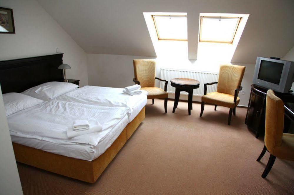 U Zeleneho Stromu 3* Nepomuk (Plzen-South)