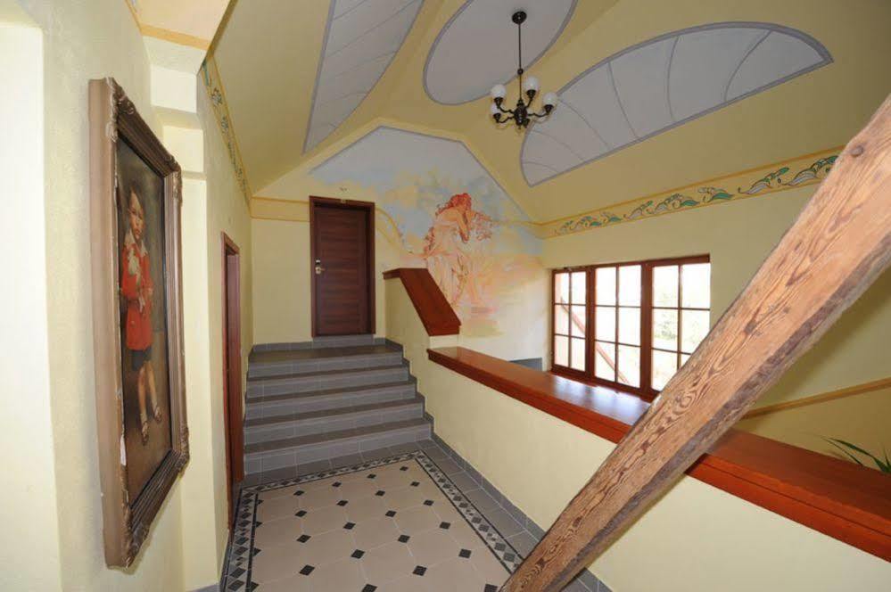 Hotel U Zeleneho Stromu 3*